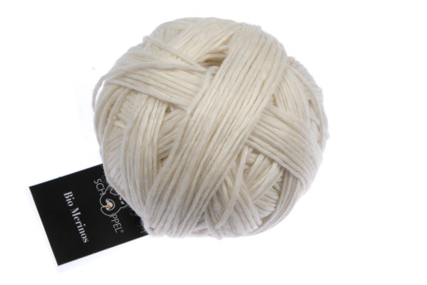 Bio Merinos GOTS certified 980 Off-White 95% virgin wool 5% Linen